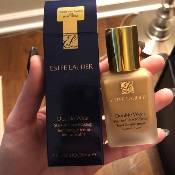 Double Wear Estee Lauder